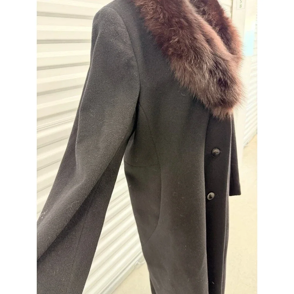 Katherine Kelly Black Wool and Cashmere Coat with Fox Fur Trim